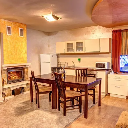 Pensiune Forest Nook 4*