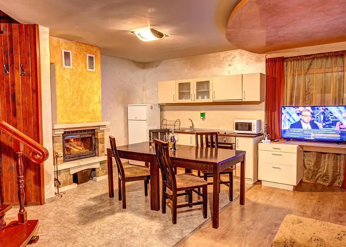 ゲストハウス Forest Nook 4*